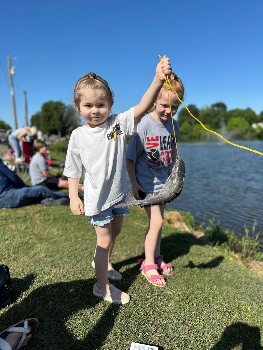 Great catch for this kid!